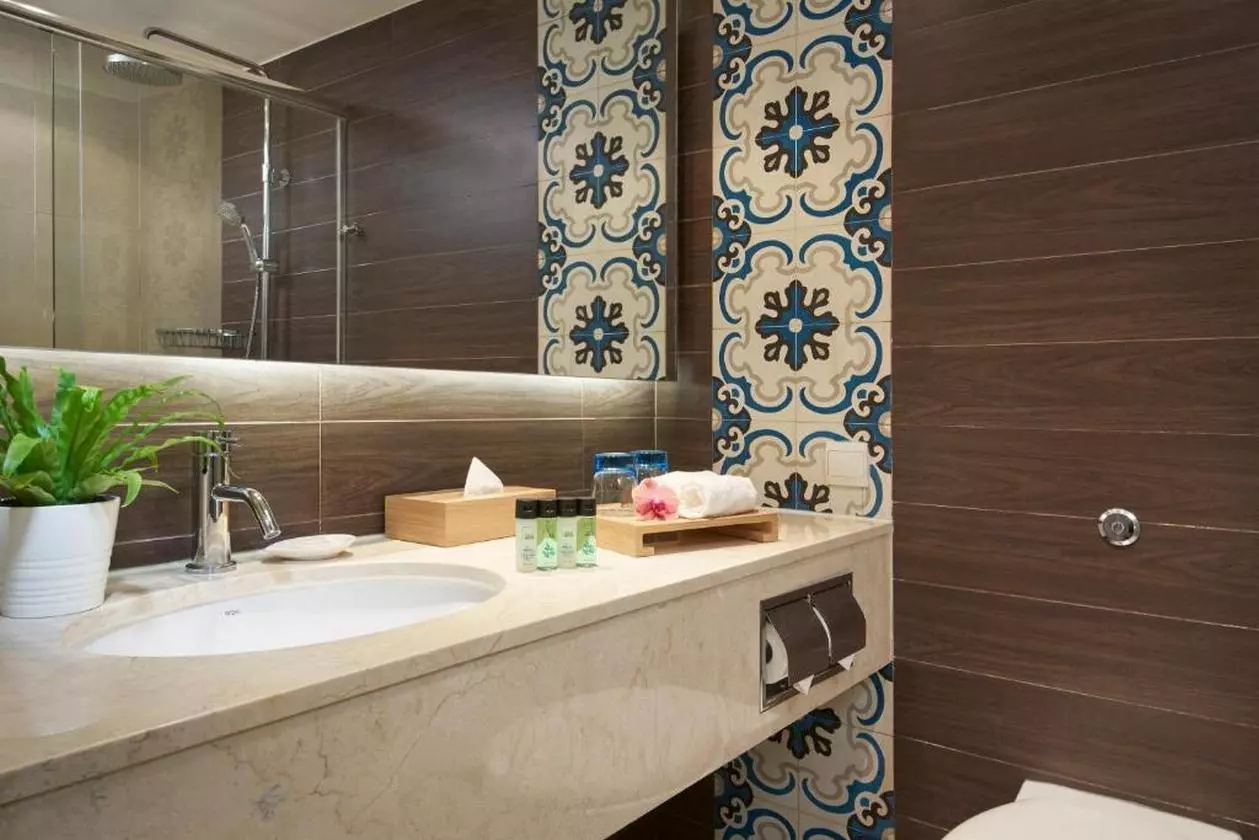 ORCHARDPARADE_SHABAVIZ (4).jpg